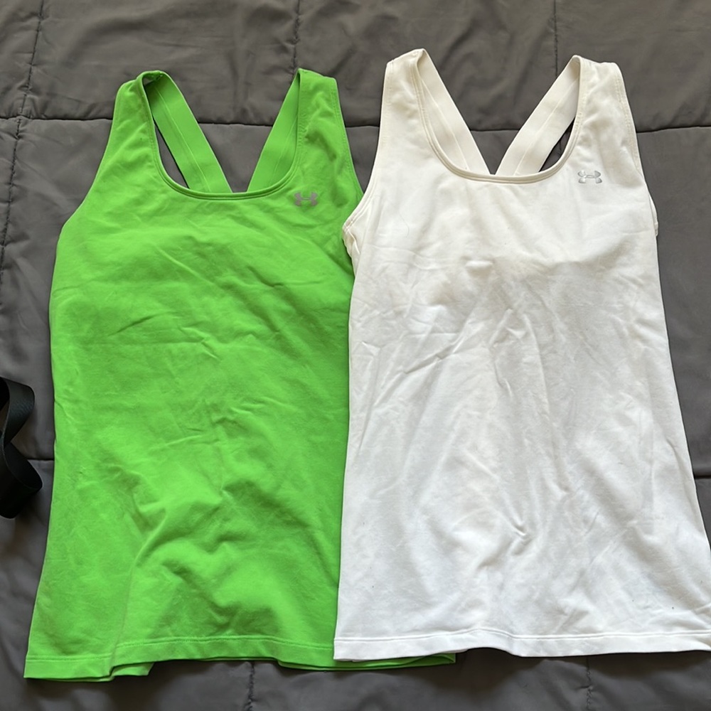 2 Under Armour Tanks
